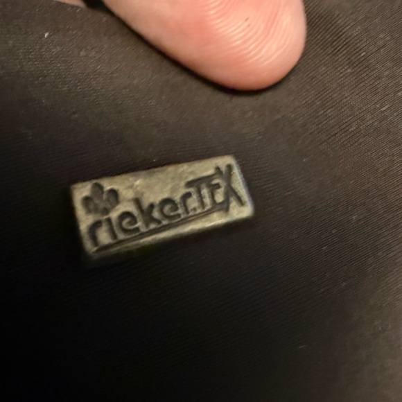 BEST Boots you can find..  lined with 100% wool to keep your feet warm n dry!! - Picture 12 of 14